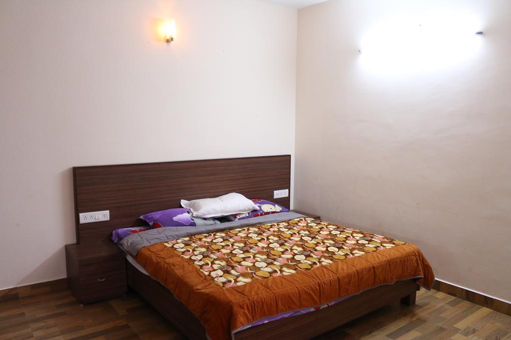 Adhithya Holidays Kodaikanal Room photo
